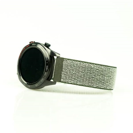 TÉPŐZÁRAS RUGALMAS SZÖVET ÓRASZÍJ / OLIVAZÖLD / 20MM 1 TÉPŐZÁRAS RUGALMAS SZÖVET ÓRASZÍJ / OLIVAZÖLD / 20MM